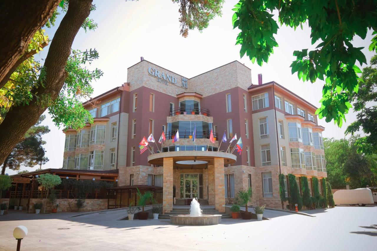 Grand M Hotel Navoi Esterno foto