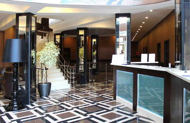 Grand M Hotel Navoi Esterno foto