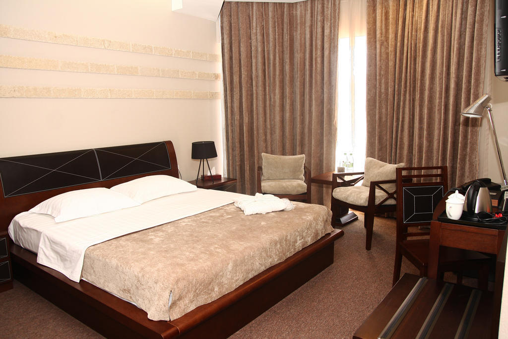 Grand M Hotel Navoi Camera foto