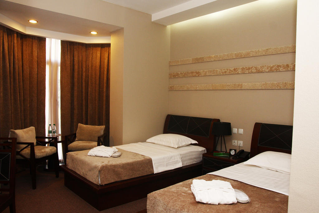 Grand M Hotel Navoi Camera foto